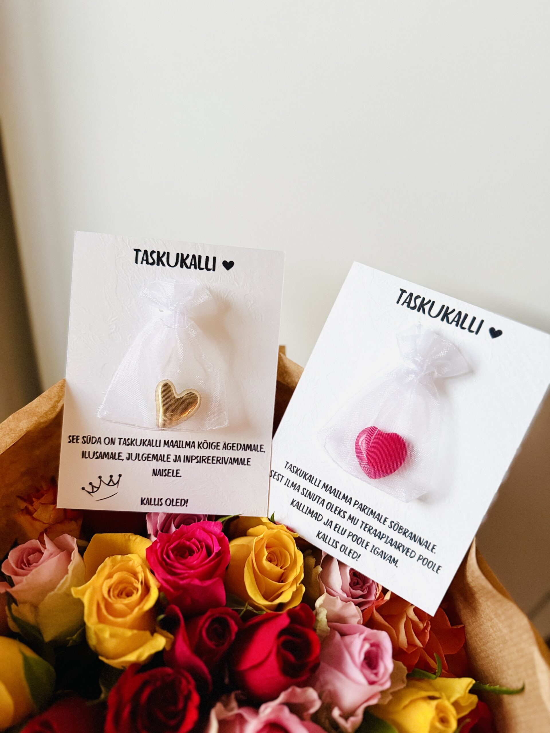 taskukalli sÔbrannale naisele